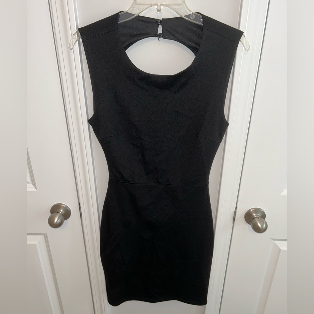 Lulu’s women “Hey Honey” open back‎ sleeveless bodycon black dress size Medium
